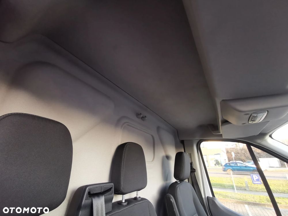 Ford Transit - 19