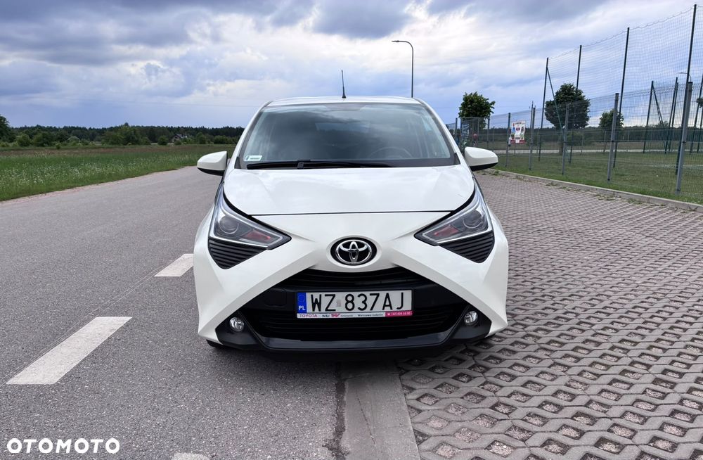 Toyota Aygo x-play club - 8