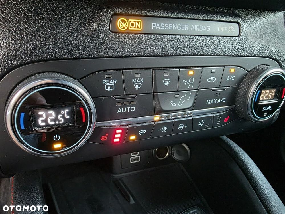 Ford Kuga - 18