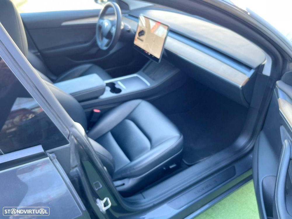 Tesla Model 3 - 15