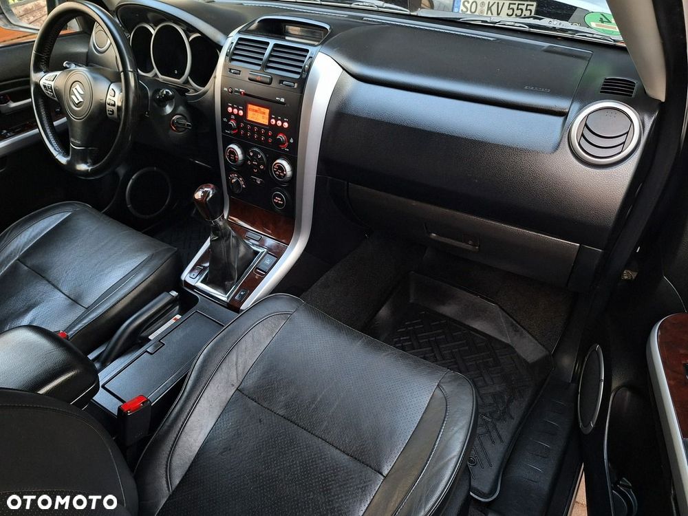 Suzuki Grand Vitara - 14