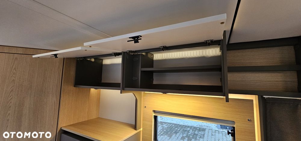 LMC Tourer Lift H634 - 4 osobowy / Ford Transit - 23