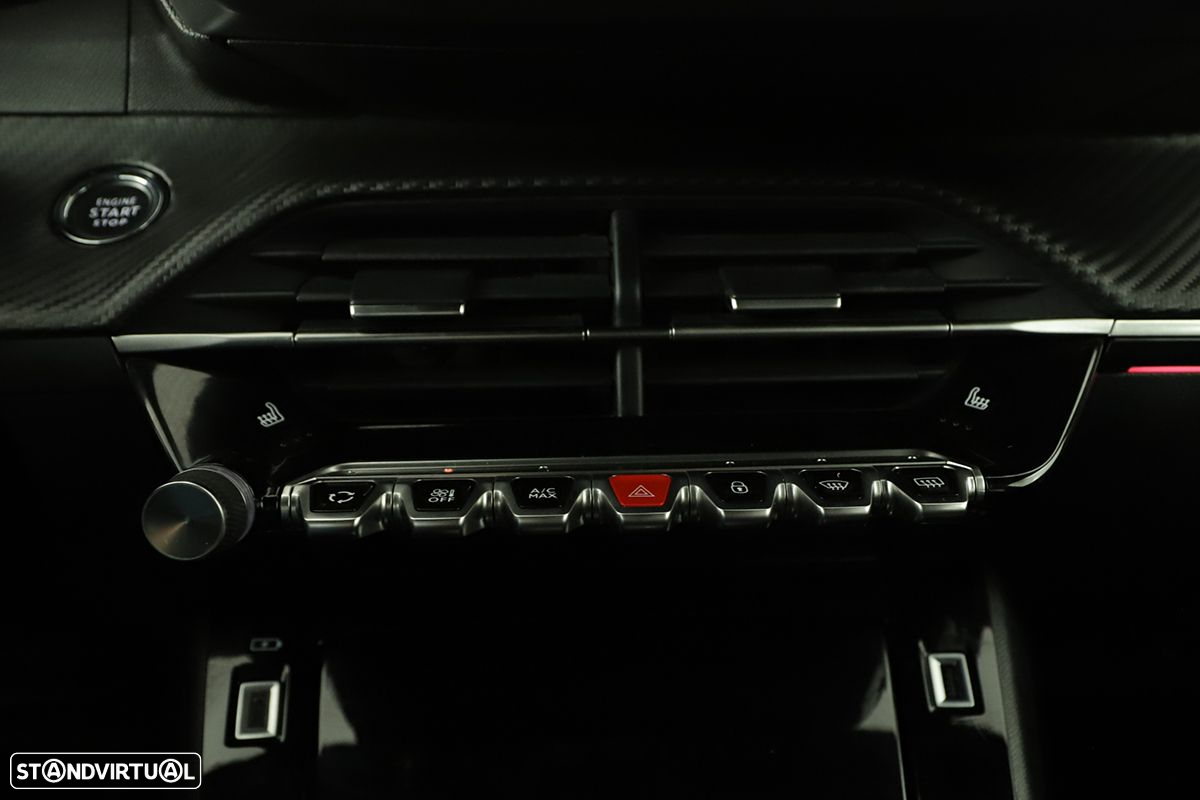 Peugeot 2008 1.2 PureTech GT EAT8 - 13