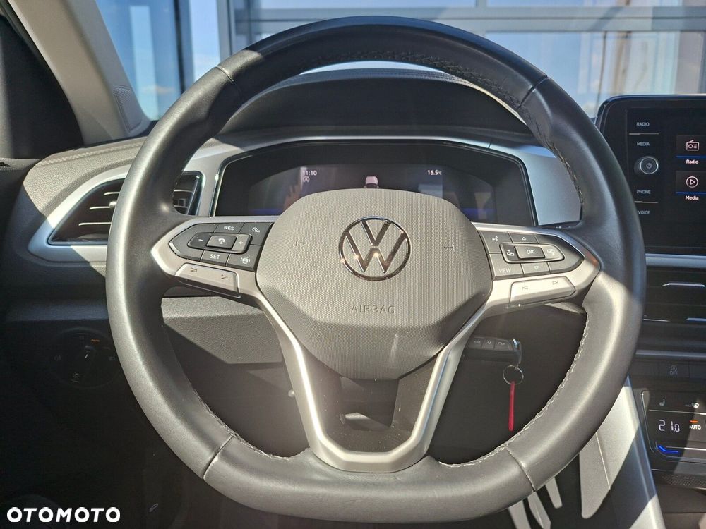 Volkswagen T-Roc - 17