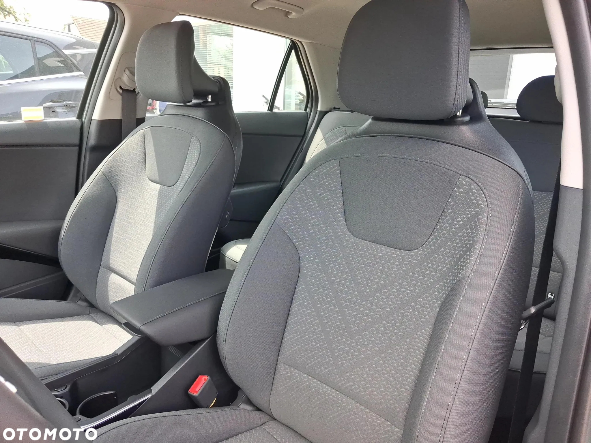 Kia Niro 1.6 GDI Hybrid M - 7