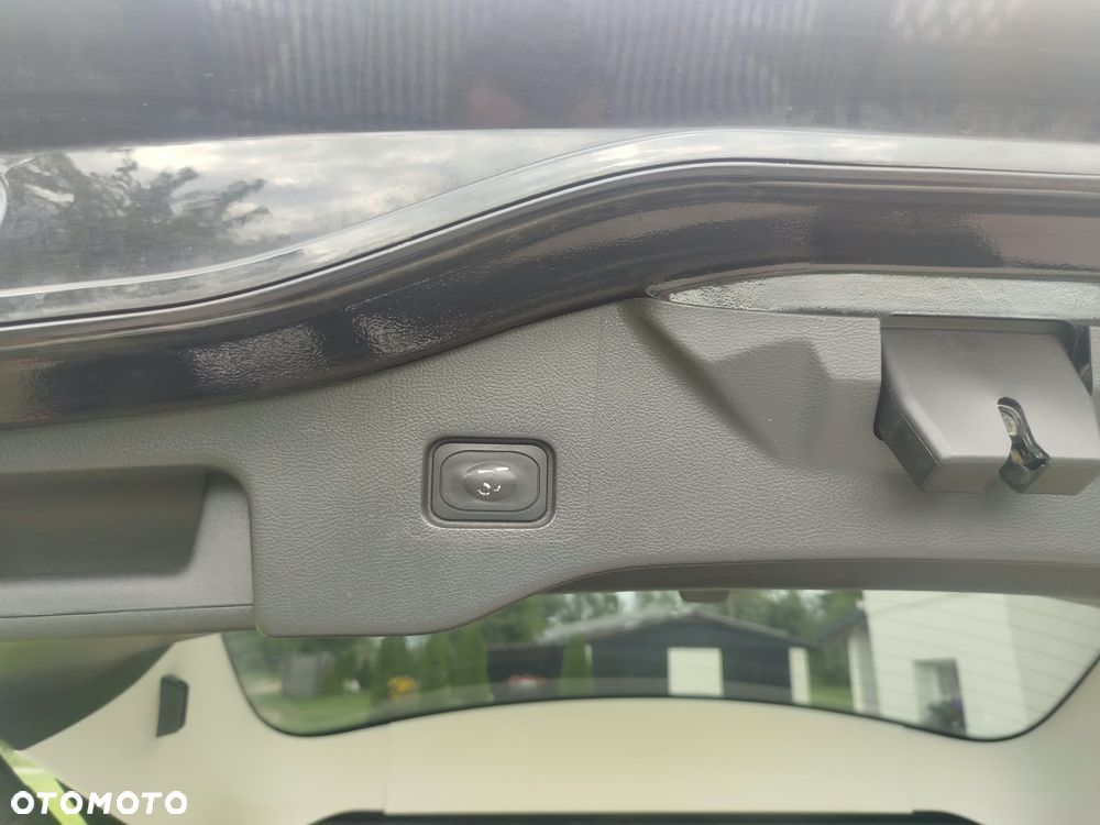 Ford Mondeo 2.0 TDCi Titanium PowerShift - 19