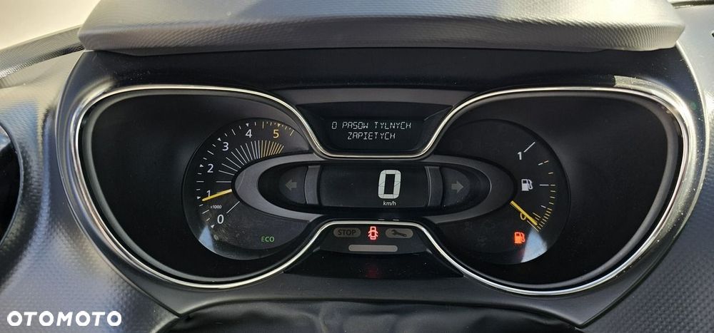 Renault Captur - 35