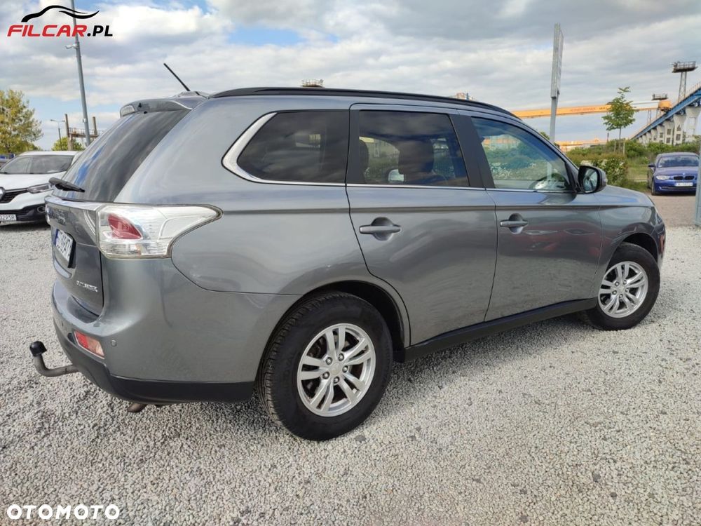 Mitsubishi Outlander - 19