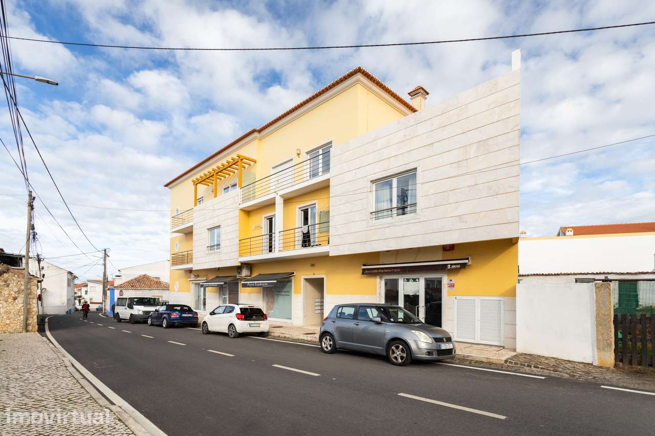 Loja na Ericeira com muito potencial - Grande imagem: 2/11