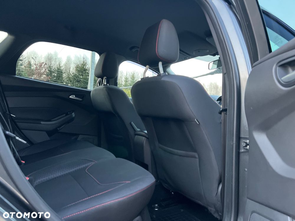 Ford Focus 1.0 EcoBoost ST-Line ASS - 19