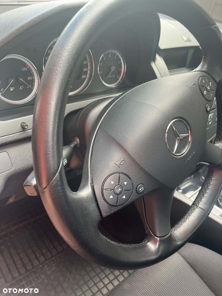 Mercedes-Benz Klasa C 180 Kompressor Classic - 18