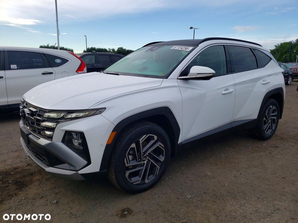 Hyundai Tucson - 2