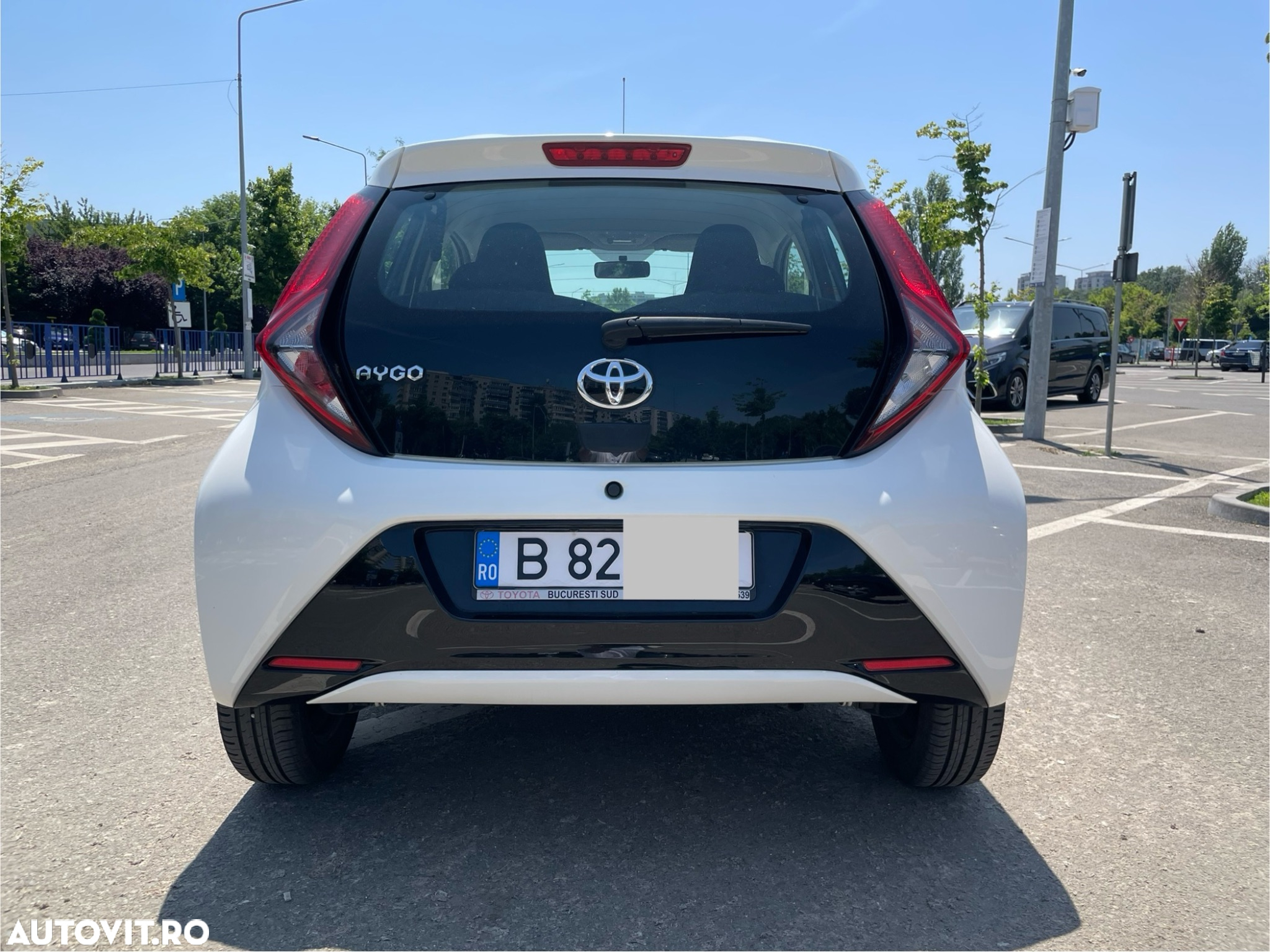 Toyota Aygo 1.0 VVY-I 5 usi X-play - 6