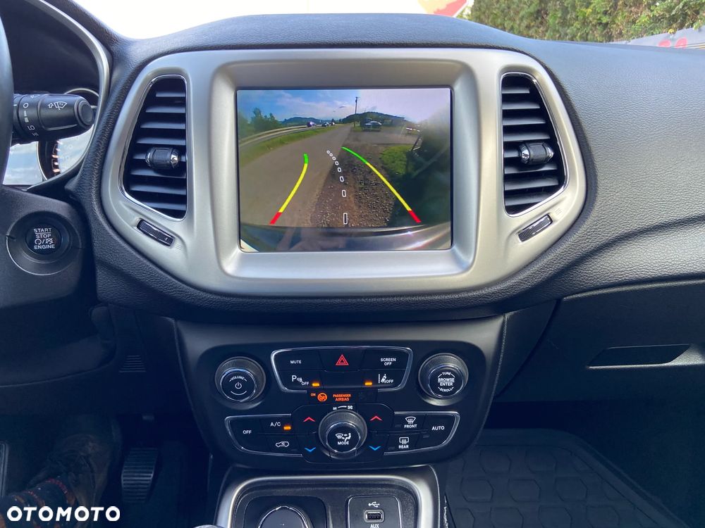 Jeep Compass 2.0 MultiJet Active Drive Longitude - 28
