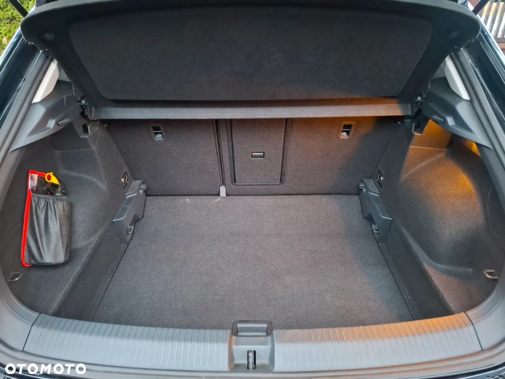 Volkswagen T-Roc 1.5 TSI OPF Move - 29