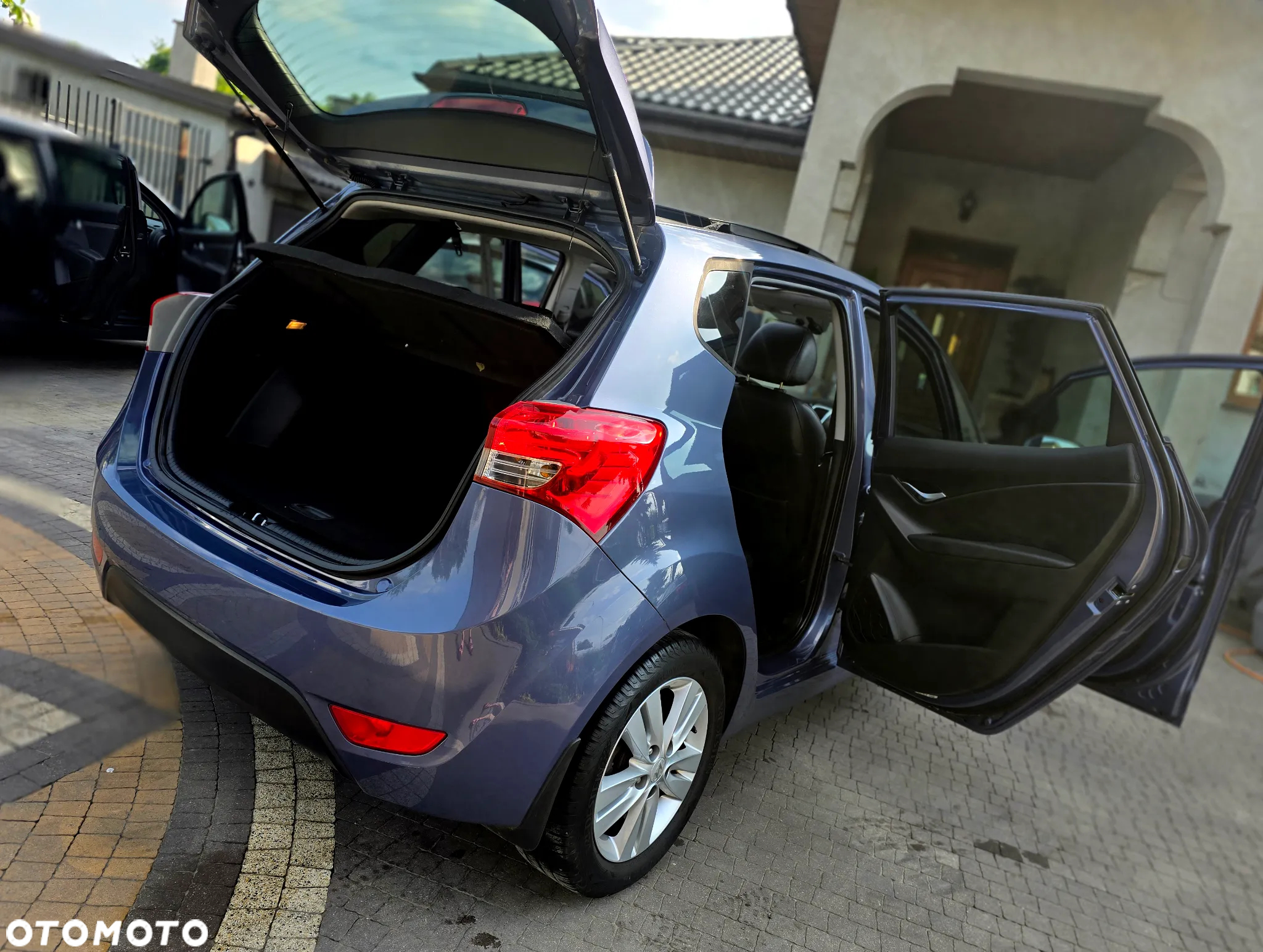 Hyundai ix20 - 11