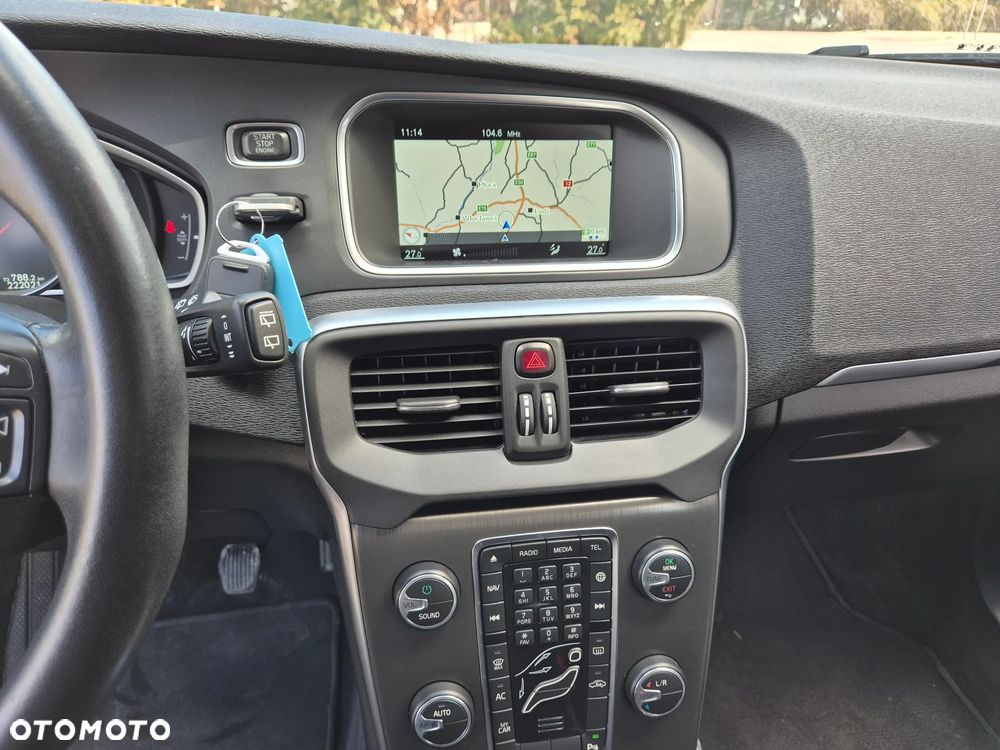 Volvo V40 D2 Momentum - 36