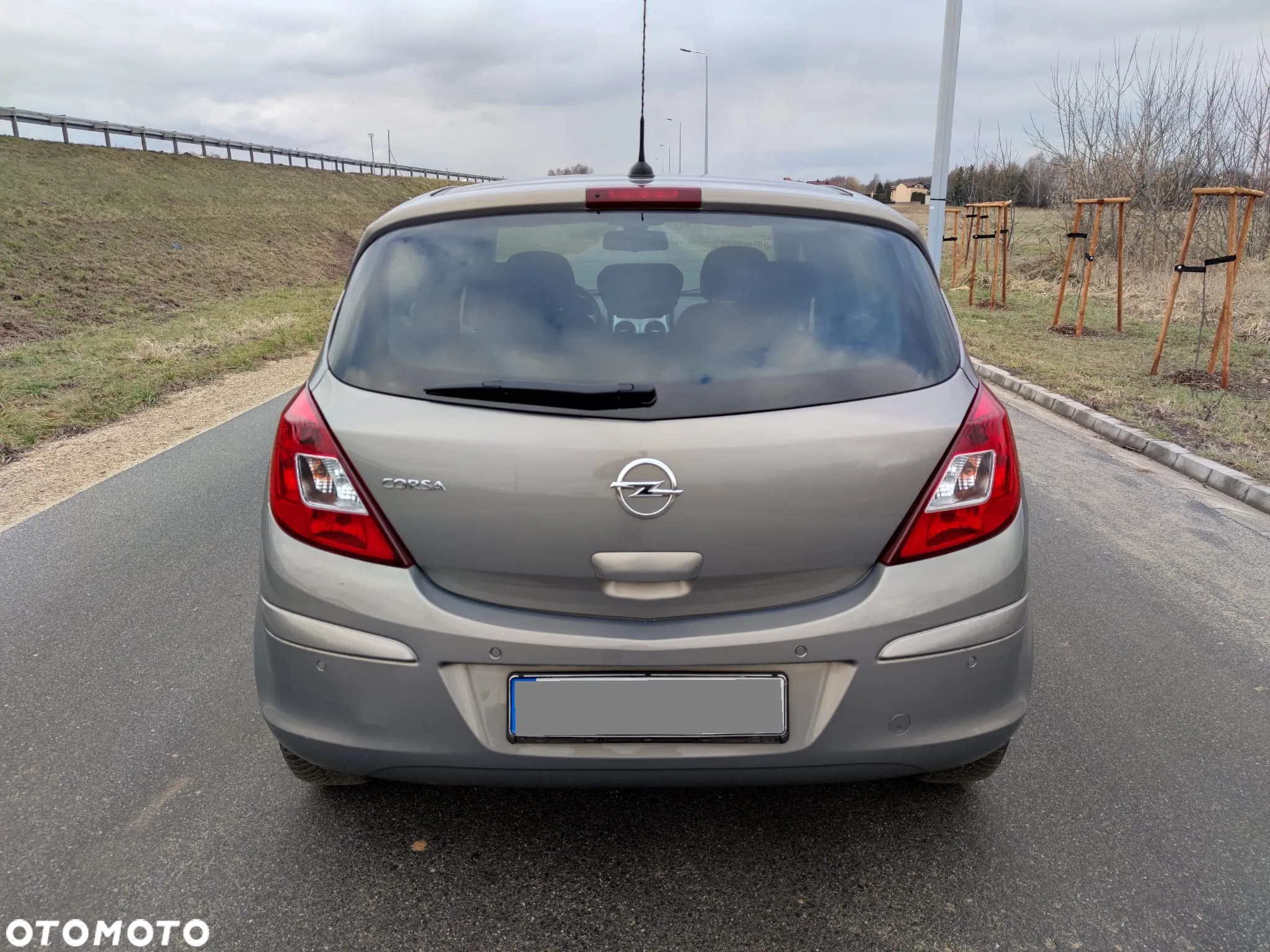 Opel Corsa 1.4 16V Color Edition - 7