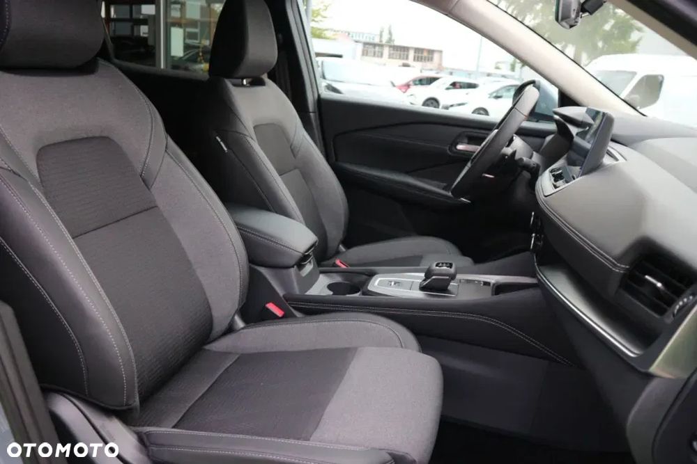Nissan Qashqai 1.3 DIG-T MHEV N-Connecta Xtronic - 13
