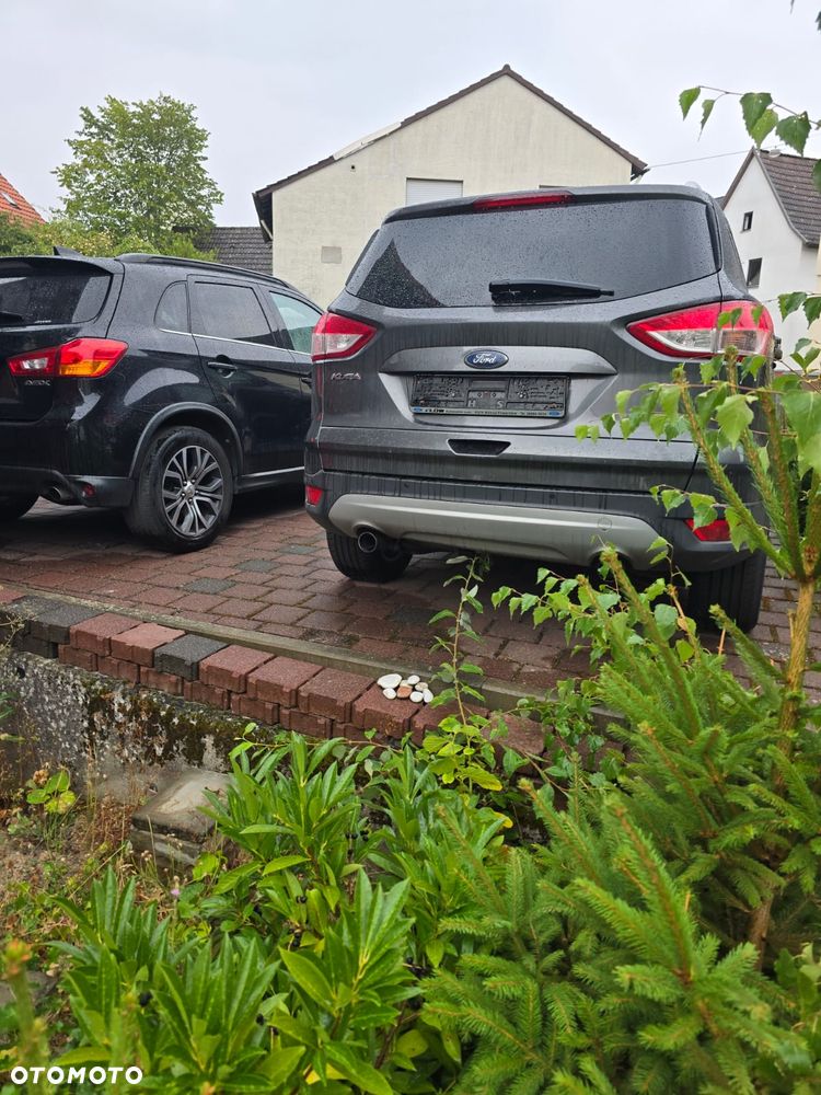 Ford Kuga - 3
