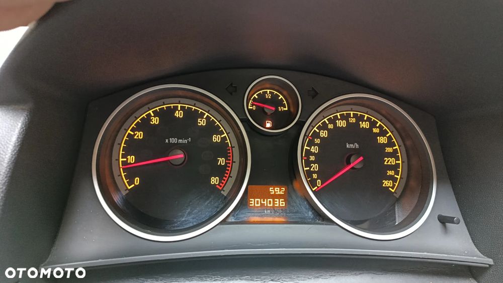 Opel Astra - 14