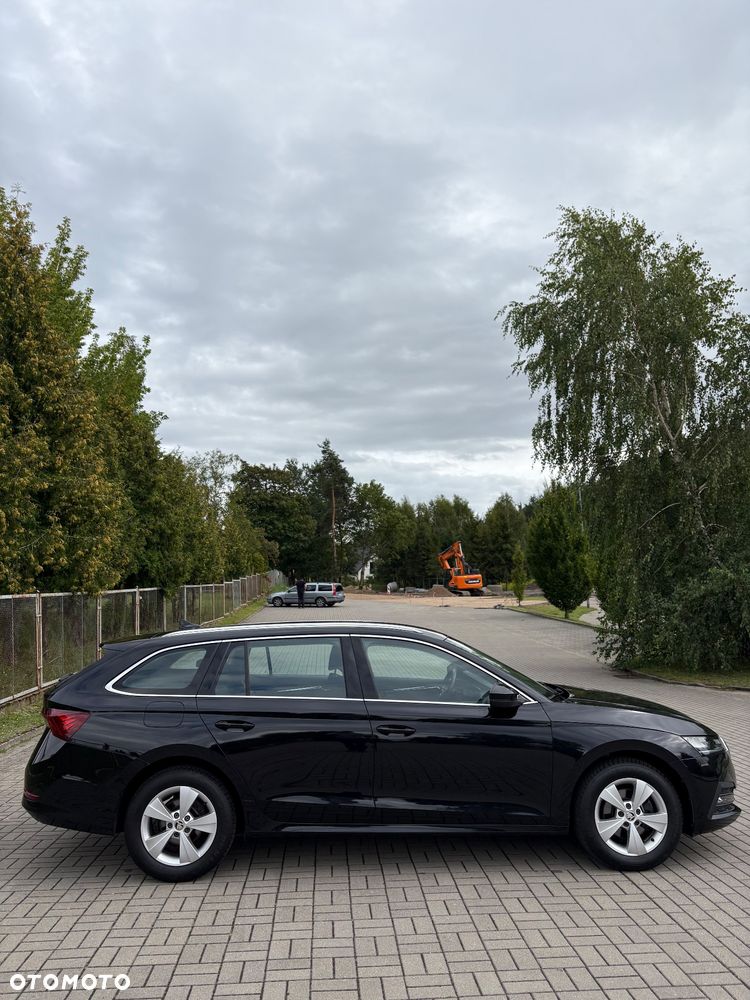 Skoda Octavia 2.0 TDI Style DSG - 8