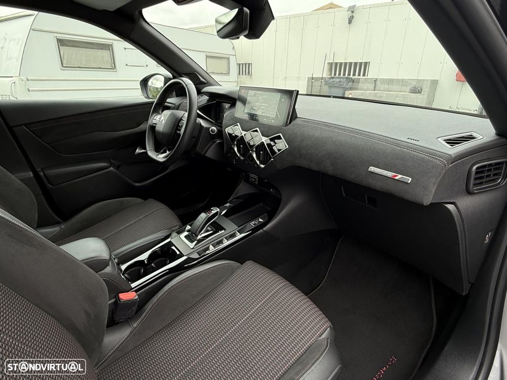 DS DS3 Crossback E-Tense Performance Line - 38