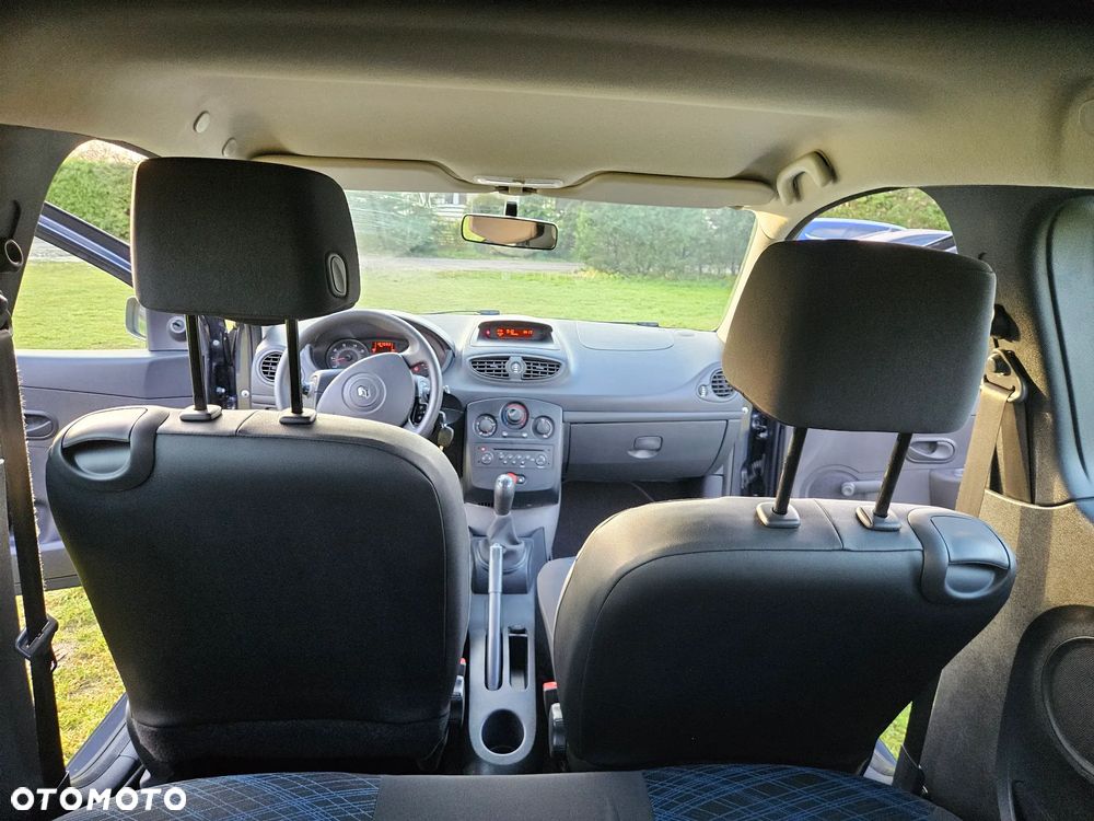 Renault Clio - 16