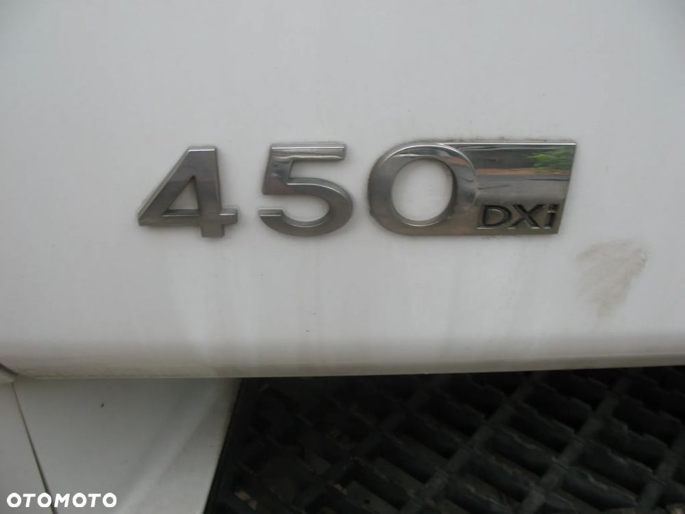 Kabina Renault Premium - 4