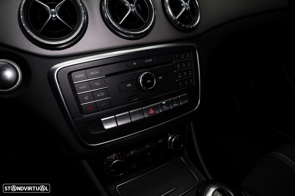 Mercedes-Benz CLA 180 d Urban - 44