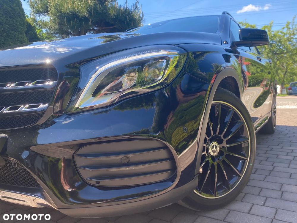 Mercedes-Benz GLA 200 AMG Line - 13