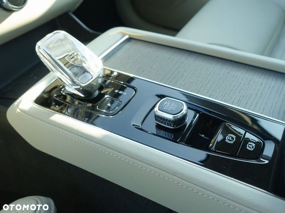 Volvo XC 90 T8 AWD Ultra Dark - 14