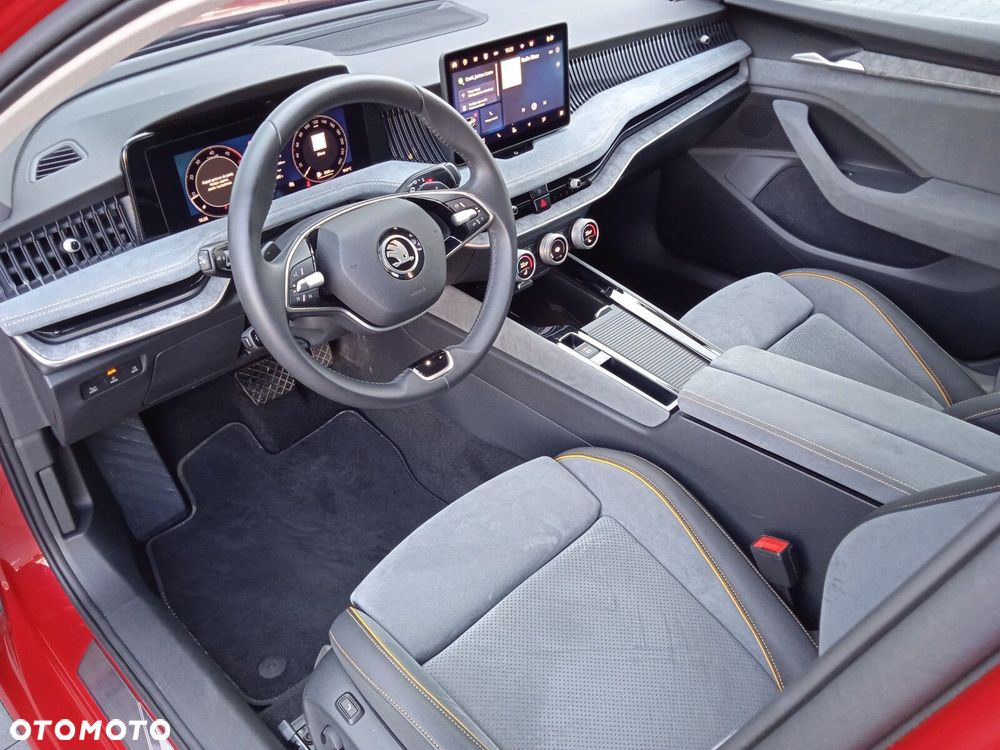 Skoda Superb 2.0 TDI SCR 4x4 Selection DSG - 12