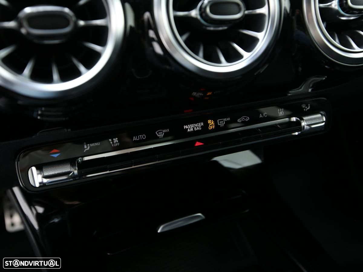 Mercedes-Benz A 250 e 8G-DCT AMG Line - 17