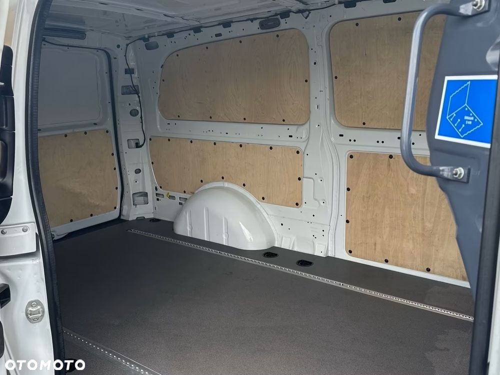 Mercedes-Benz Vito - 13