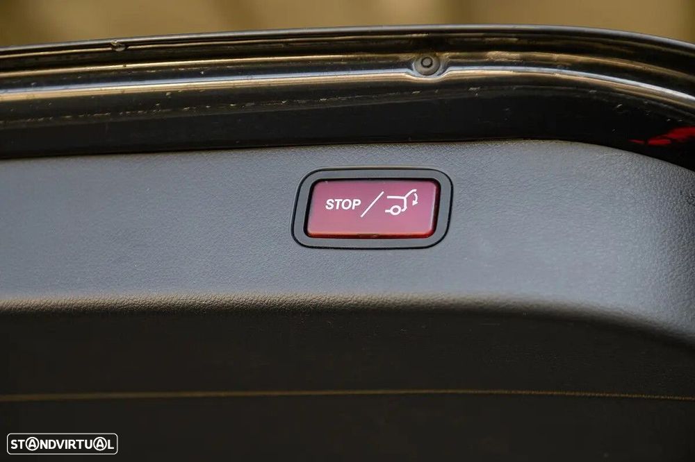 Mercedes-Benz C 300 e AMG Line - 29