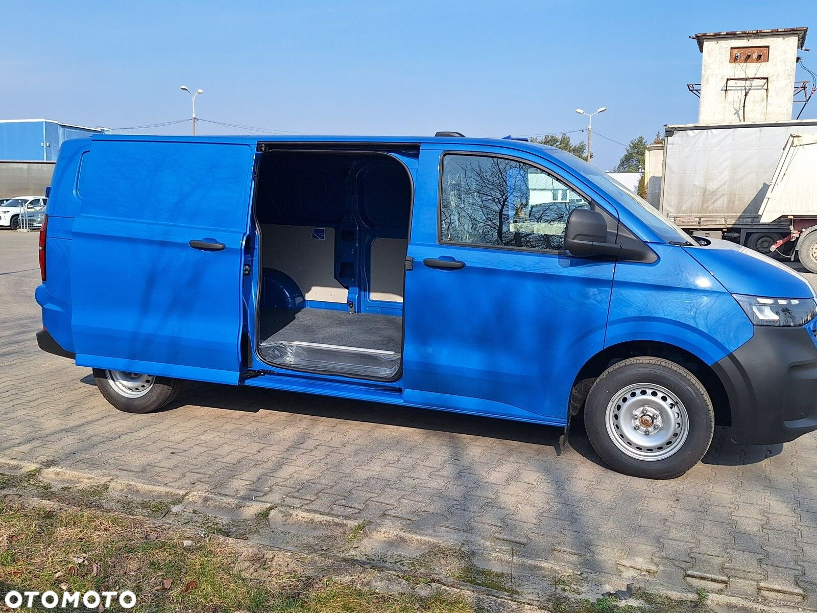 Volkswagen Transporter Furgon, 2,0TDI 150KM, 8-bieg. automatyczna, r.o ; 3500 mm - 11