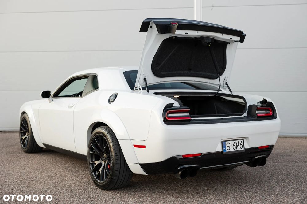 Dodge Challenger - 39