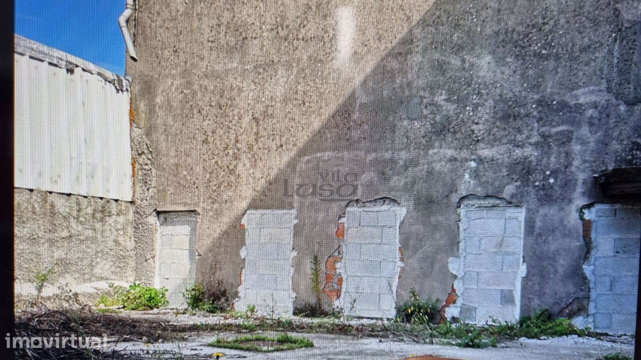 ARMAZEM DEVOLUTO (afetação para Indústria; comércio e habitação) - Grande imagem: 5/13