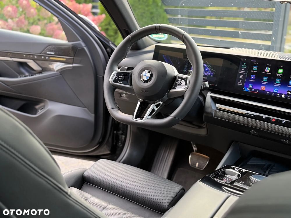 BMW Seria 5 520d xDrive Touring - 5
