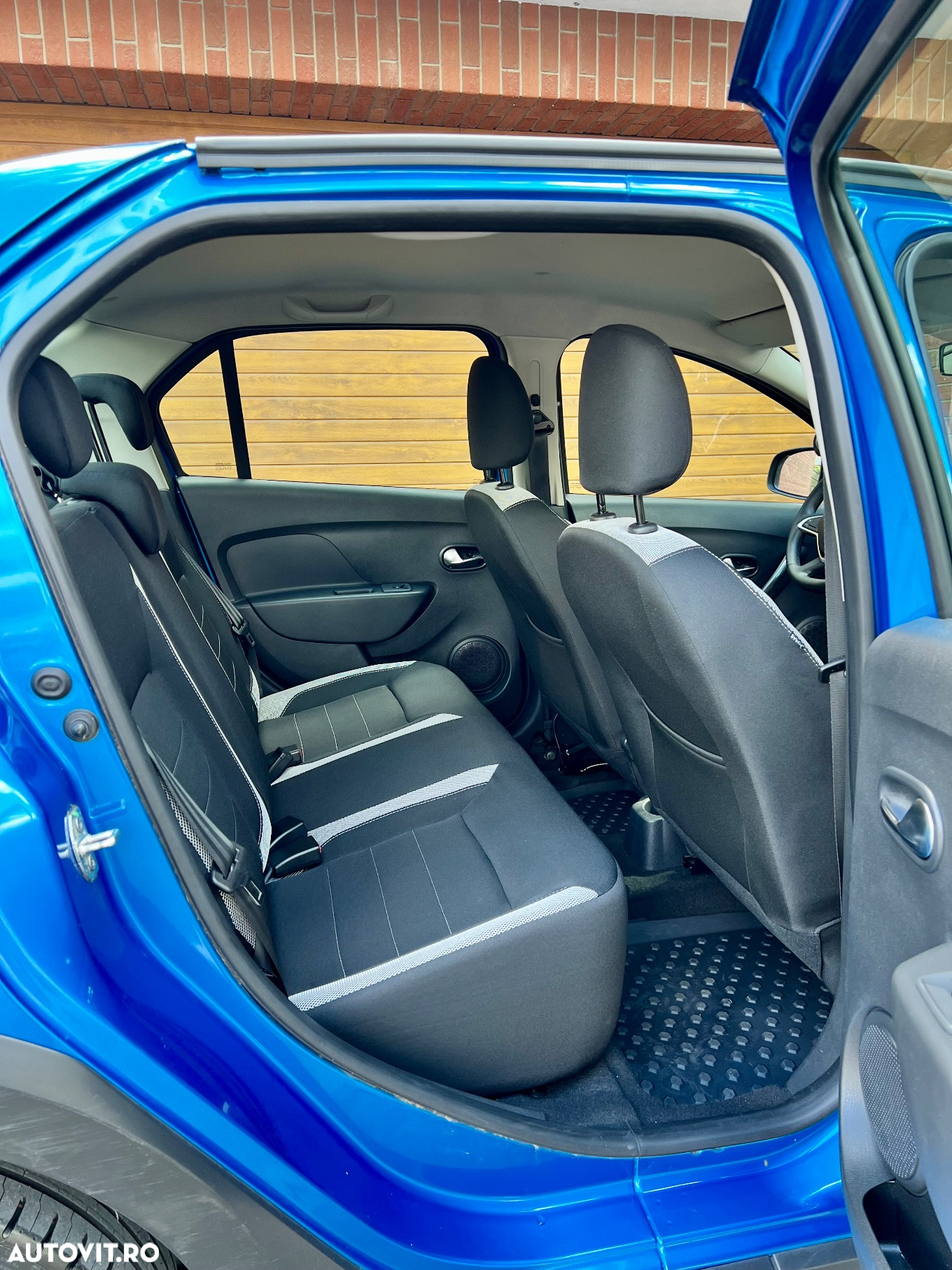 Dacia Logan Stepway TCe 100 GPL - 5