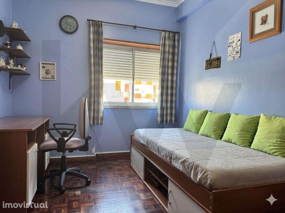 Apartamento T3 em São João da Talha, com vista rio e lugar de parqueam - Grande imagem: 3/19