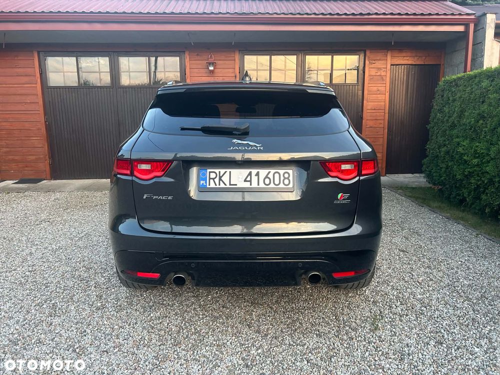 Jaguar F-Pace 3.0 V6 AWD S - 8