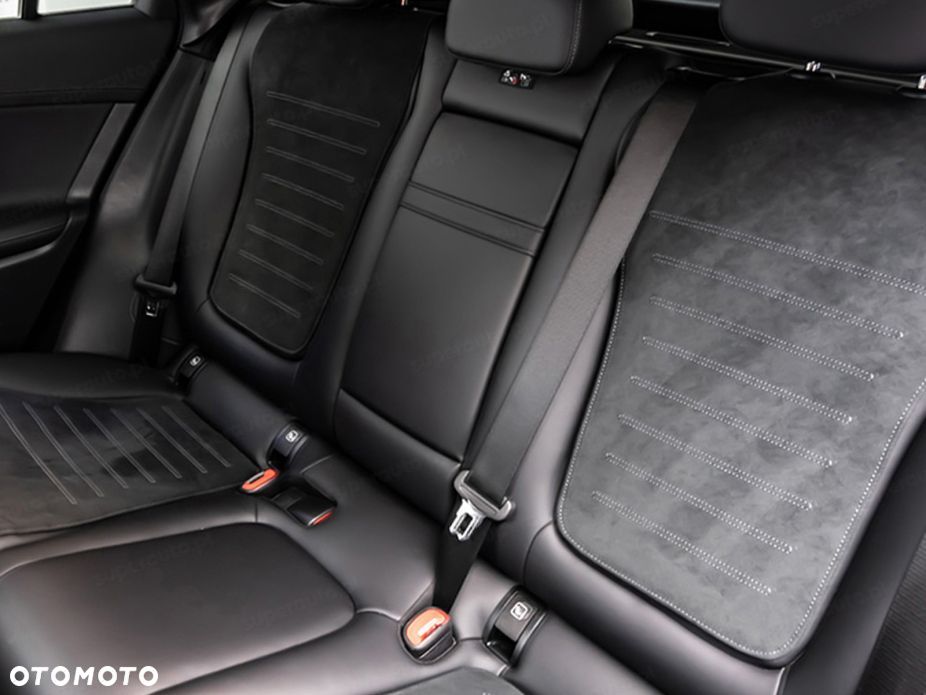 Mercedes-Benz GLC - 15