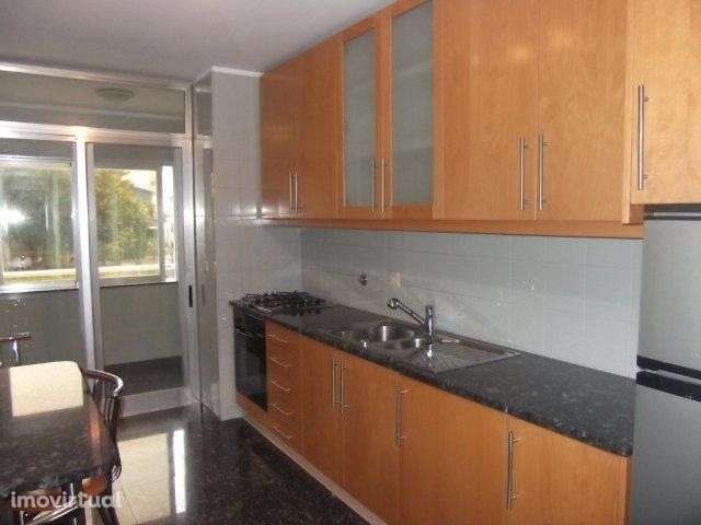 Arrenda-se T1 no Centro da Maia com garagem - Grande imagem: 4/8