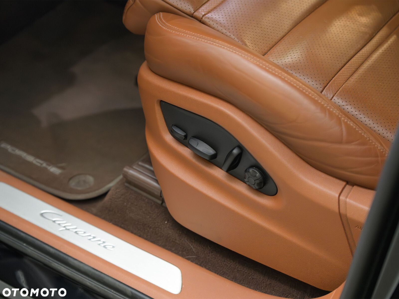 Porsche Cayenne Standard - 15