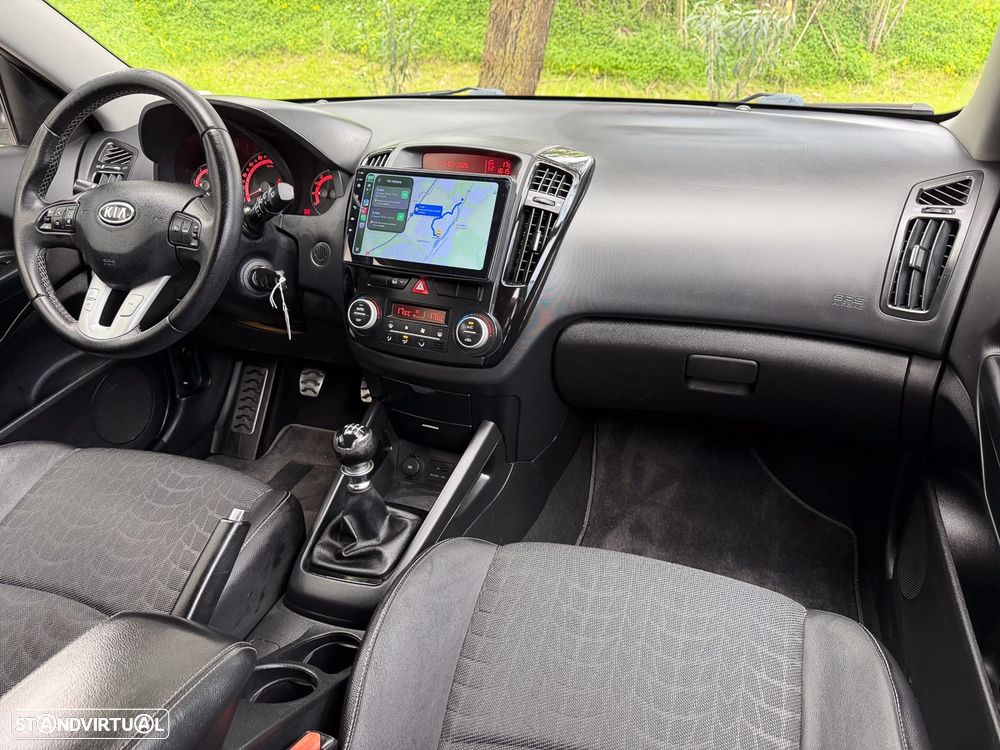 Kia Ceed SW 1.6 CRDi EX ISG - 11