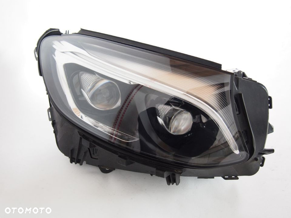 Mercedes GLC Reflektor prawy lampa prawa W253