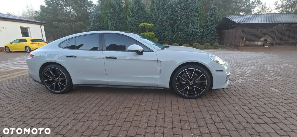 Porsche Panamera 4 Platinum Edition - 4