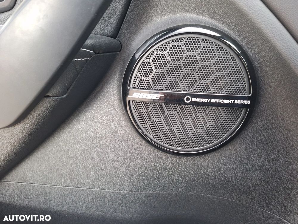 Renault Megane ENERGY dCi 110 Start & Stop Bose Edition - 13